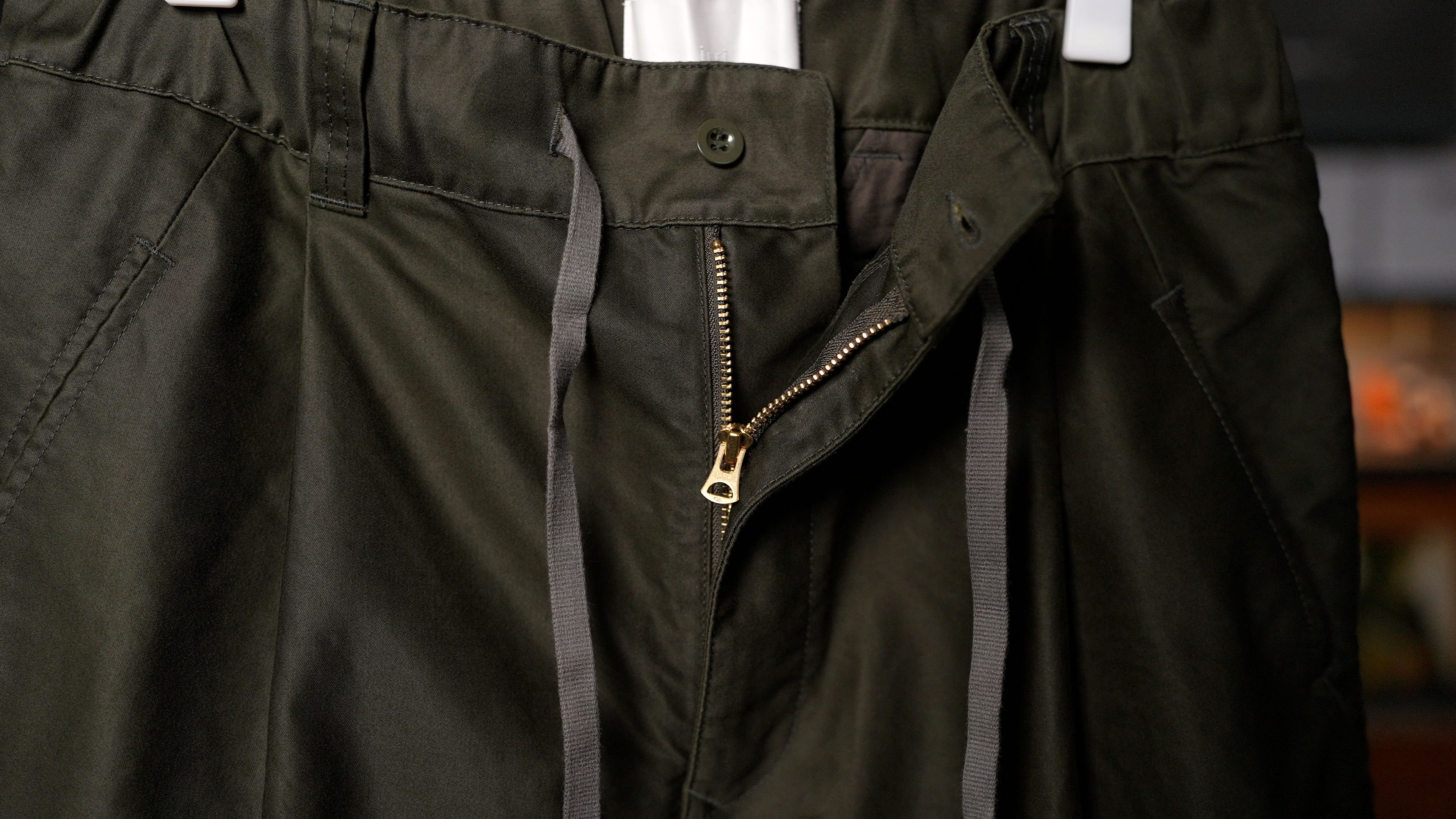 iori Moleskin Tuck Cargo Pants