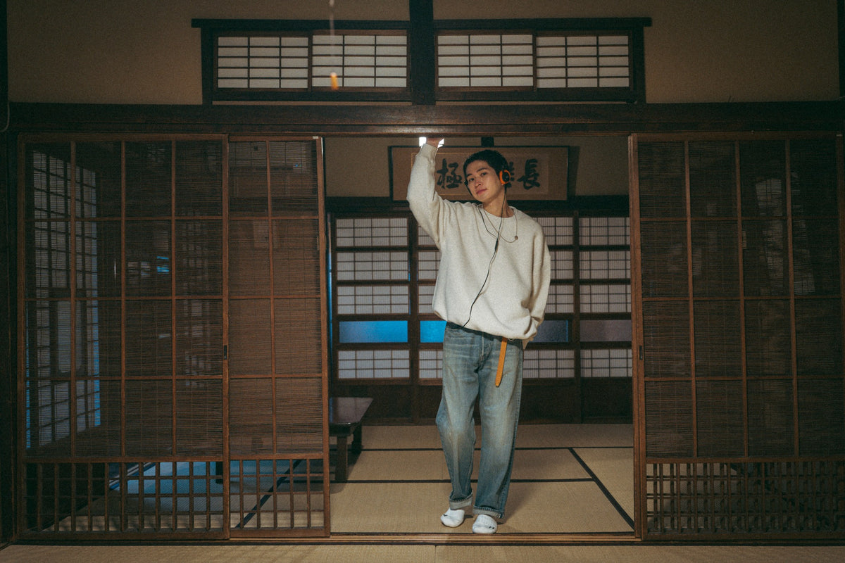 ColdBeer Store Loop V Crewneck Sweat